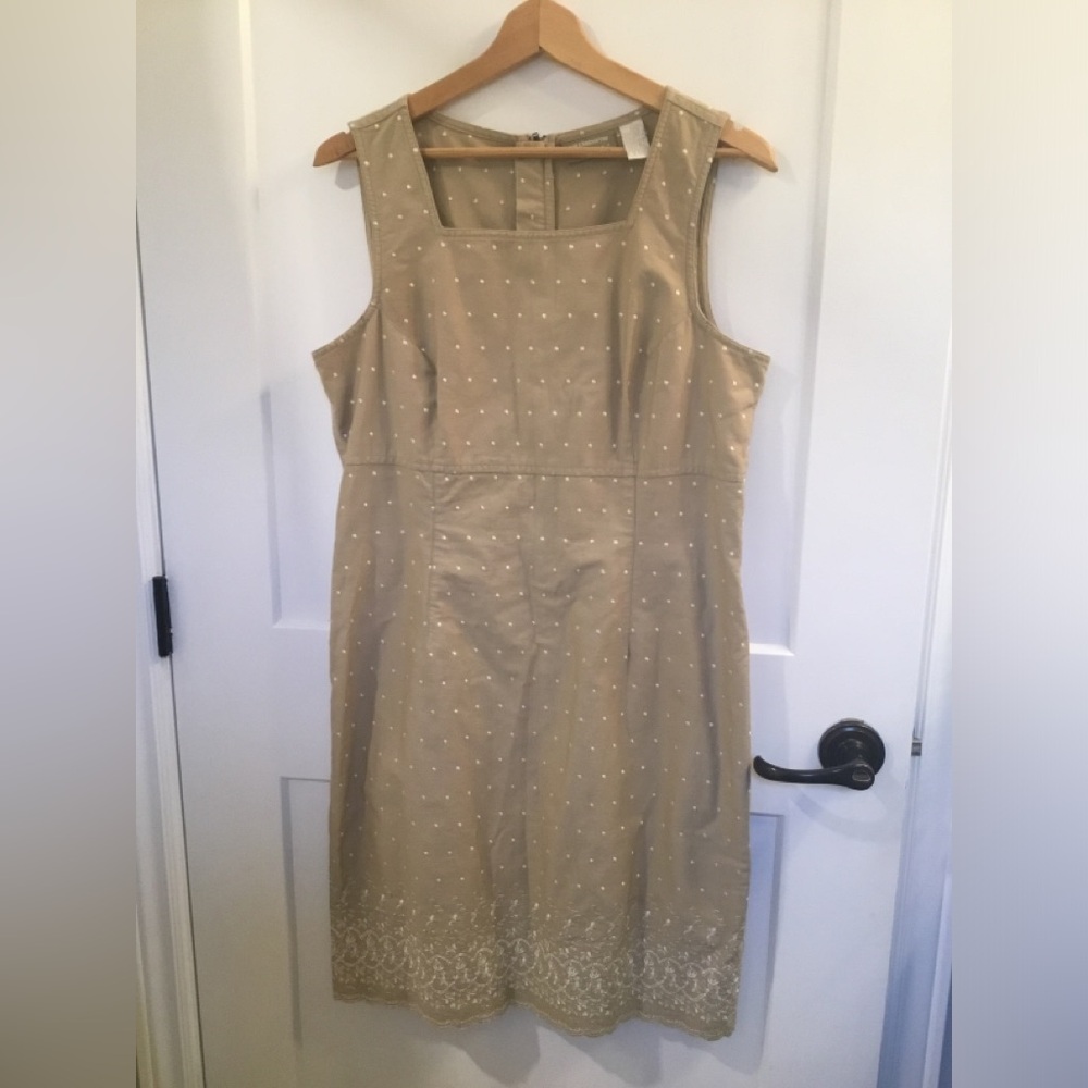 Liz Claiborne Tan Sleeveless Dotted Dress